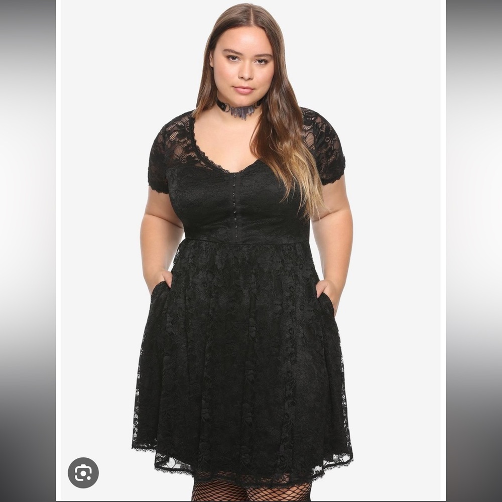 Elegant Black Lace Dress